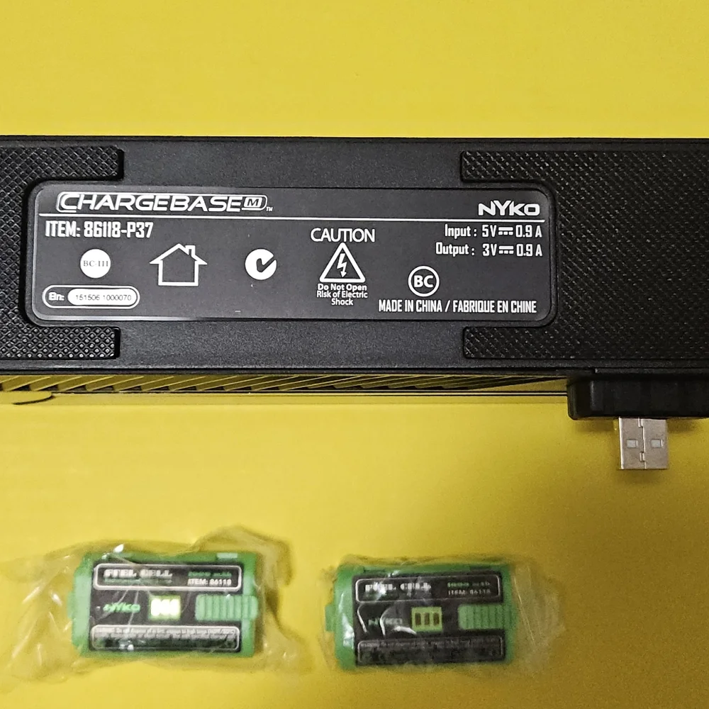 Nyko Xbox One Modular Power Station With 2 Rechargeable Batteries